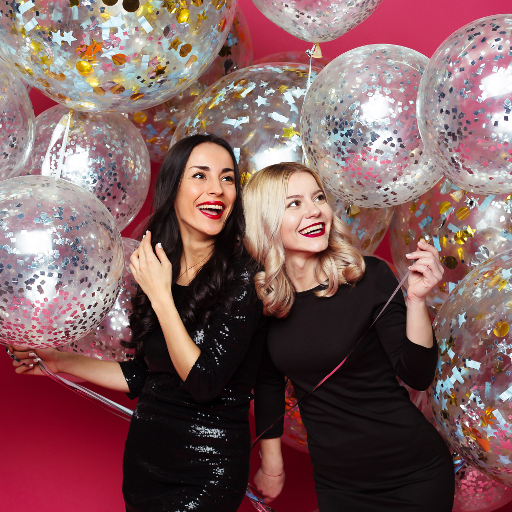436 Stylish balloon backdrop captured by Luxe Photobooth for glamorous events in Ottawa and Gatineau